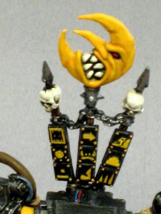 [Image: 13142_mb-Bad%20Moon,%20Orks,%20Warboss.JPG]