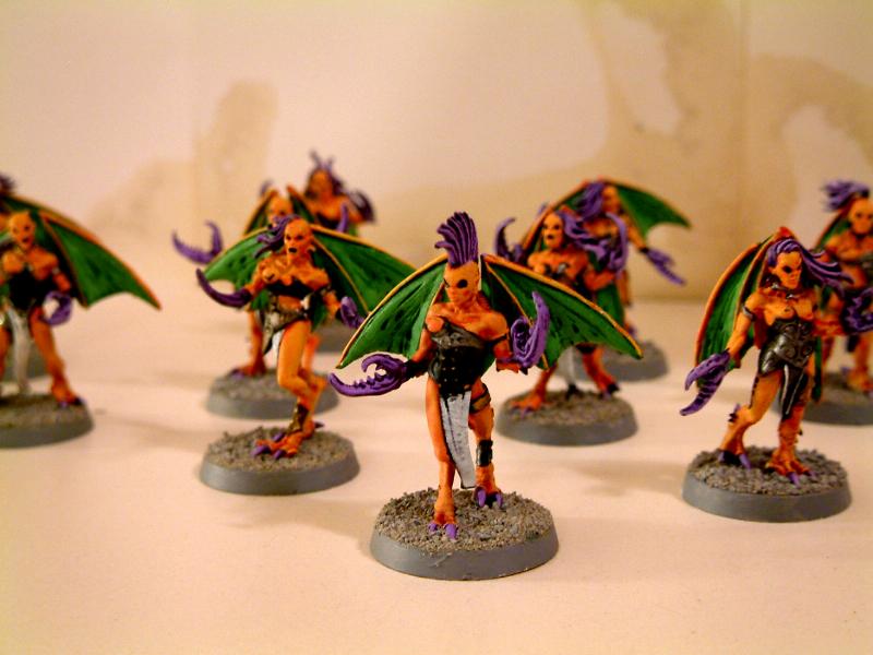Chaos, Daemonettes, Daemons, Fiends, Green, Orange, Slaanesh