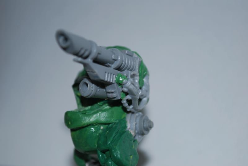 decided to give hi a arm and this nid arm seemed perfect ill blend it in some more but i need to wait for the putty to dry so I'll tackle it tomorrow