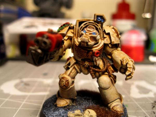 http://images.dakkadakka.com/gallery/2012/8/12/400672_sm-Dark%20Angels,%20Deathwing,%20Terminator%20Armor.JPG