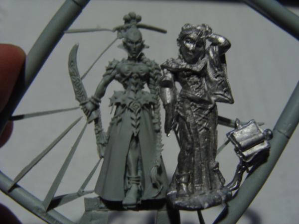 Reaper Miniatures & GW kit bashing? 730696_sm-