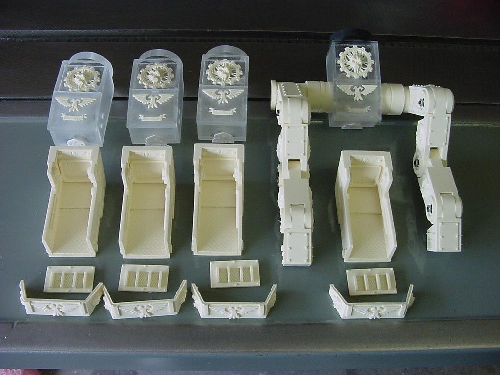 Titan, Warhound, The 4 sets