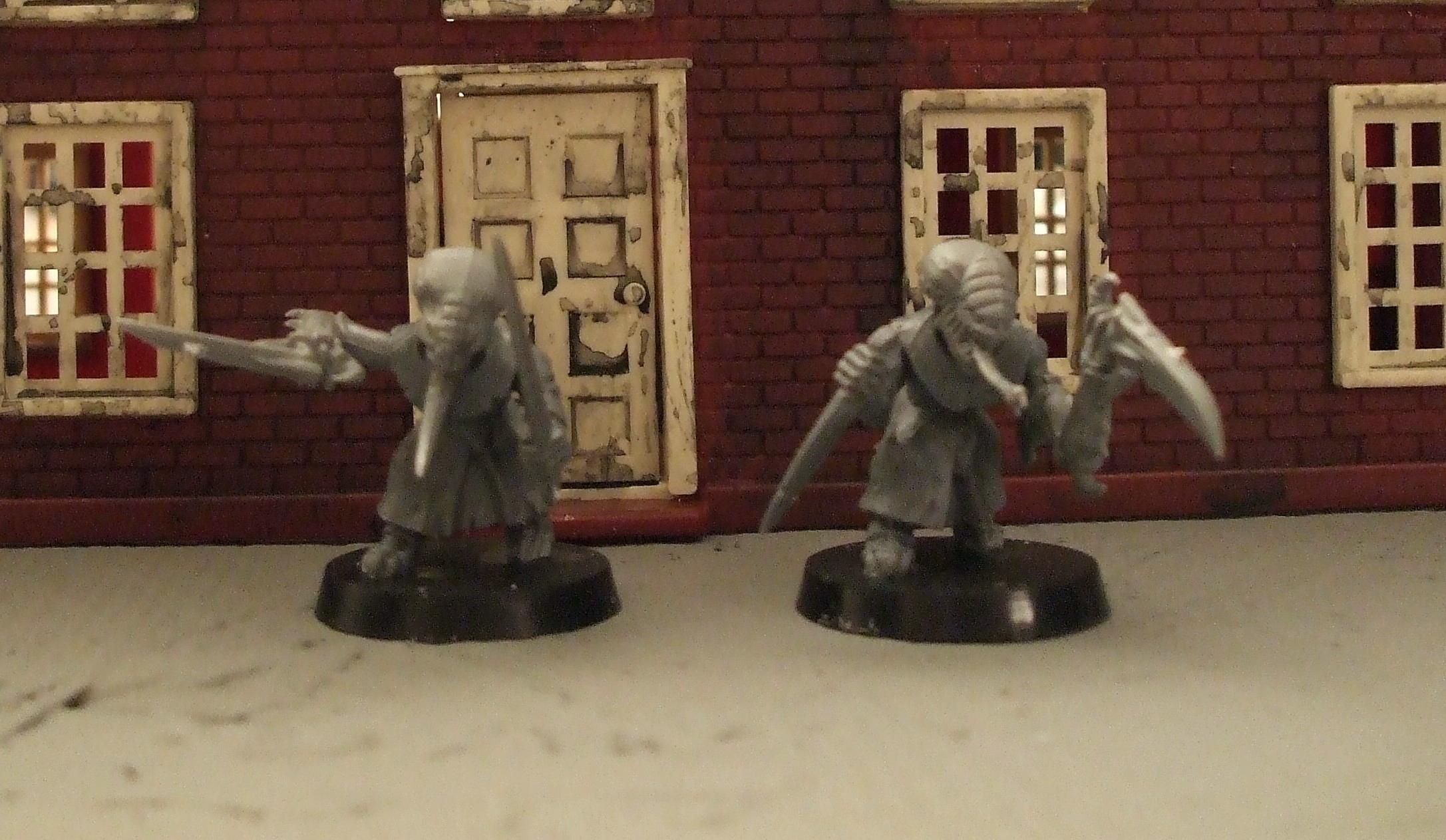 stealer heads on monk bodies with spare claws