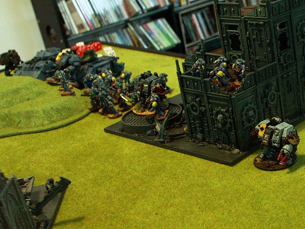 Battle Report, SpaceWOlves Deploy on their left flank to sweep onto central Chaos objective
