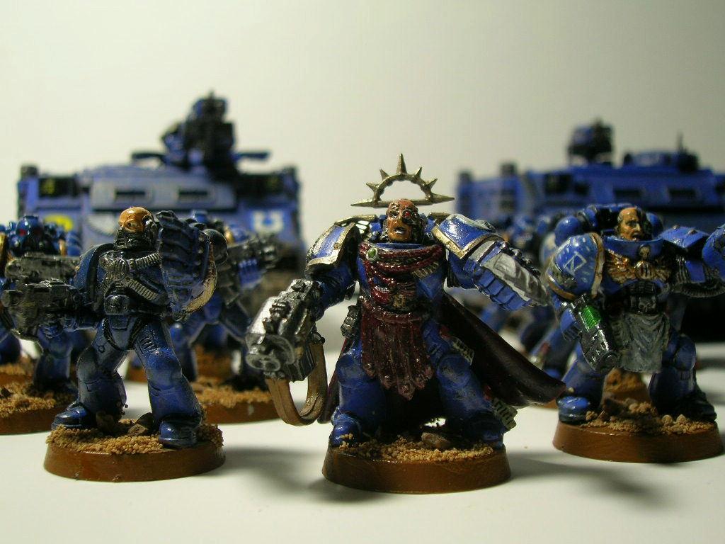 Here is commander Sicarius flanked by both Callidusi and Quintus