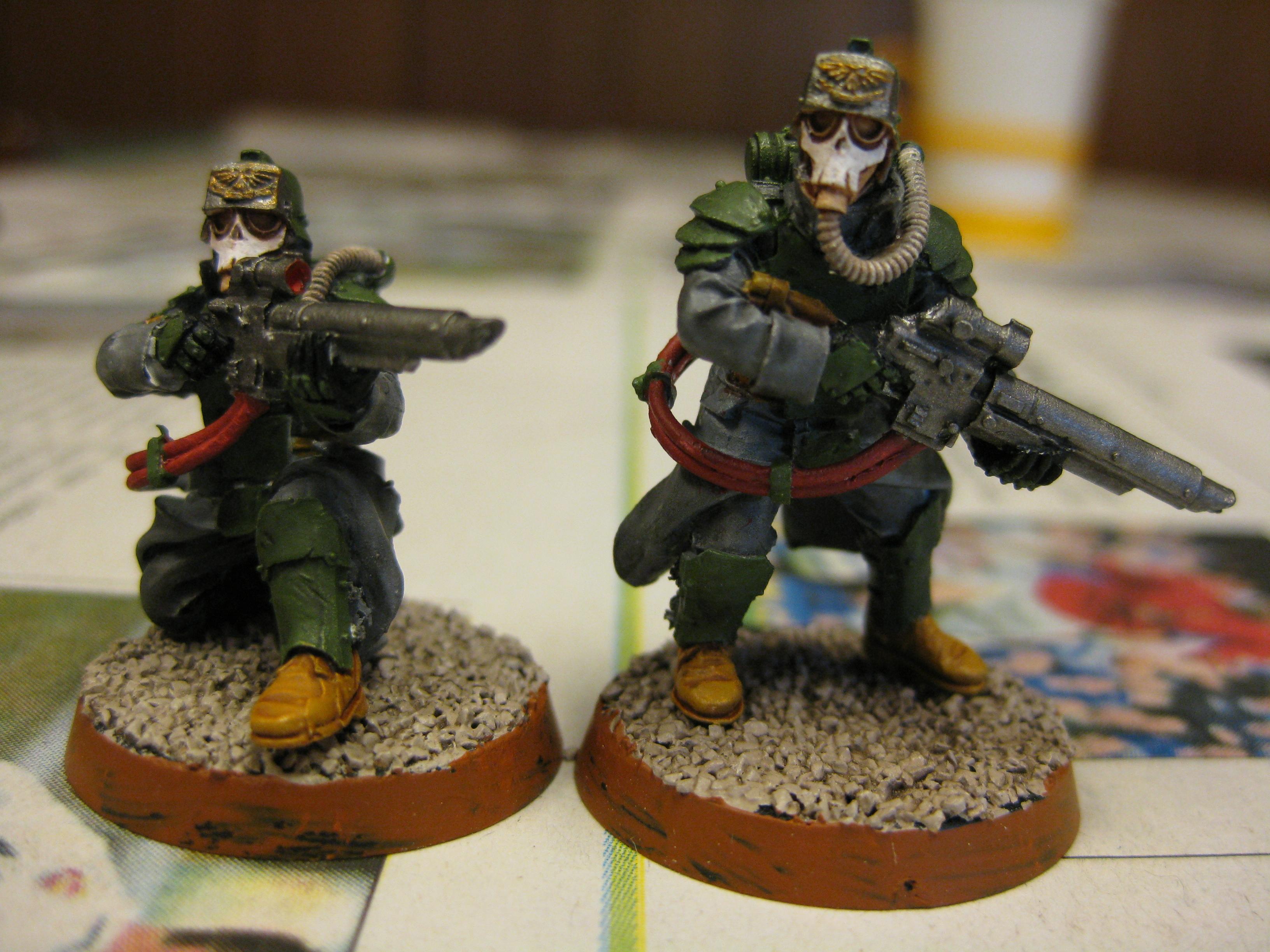 Front shot of two troopers. The cables for the hellguns are hell to attach, incidentally