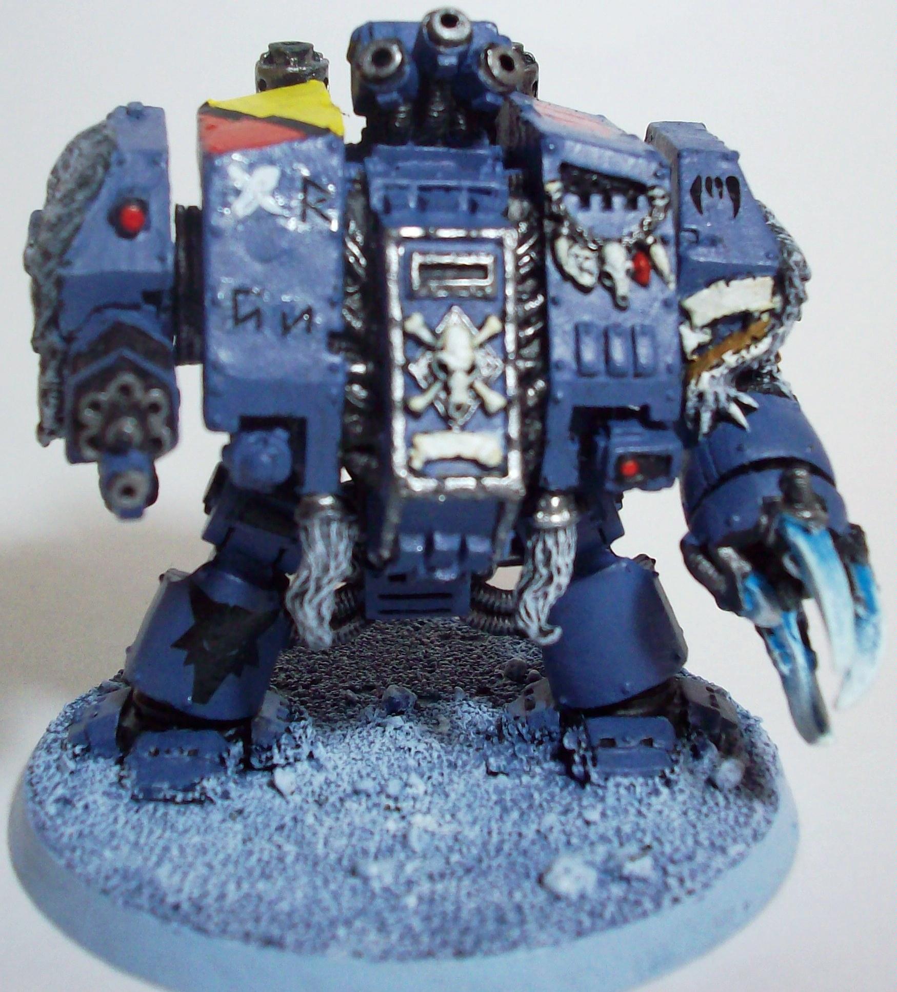 Picture of my first painted Dread without its "Extra Armor". You can just make out where I buried the magnet in the chest