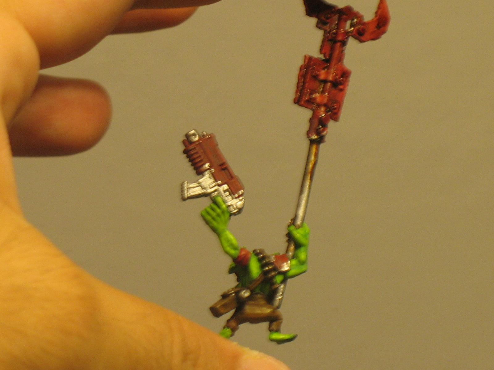 Ork Banner Pole, Warboss on Bike - grot 2