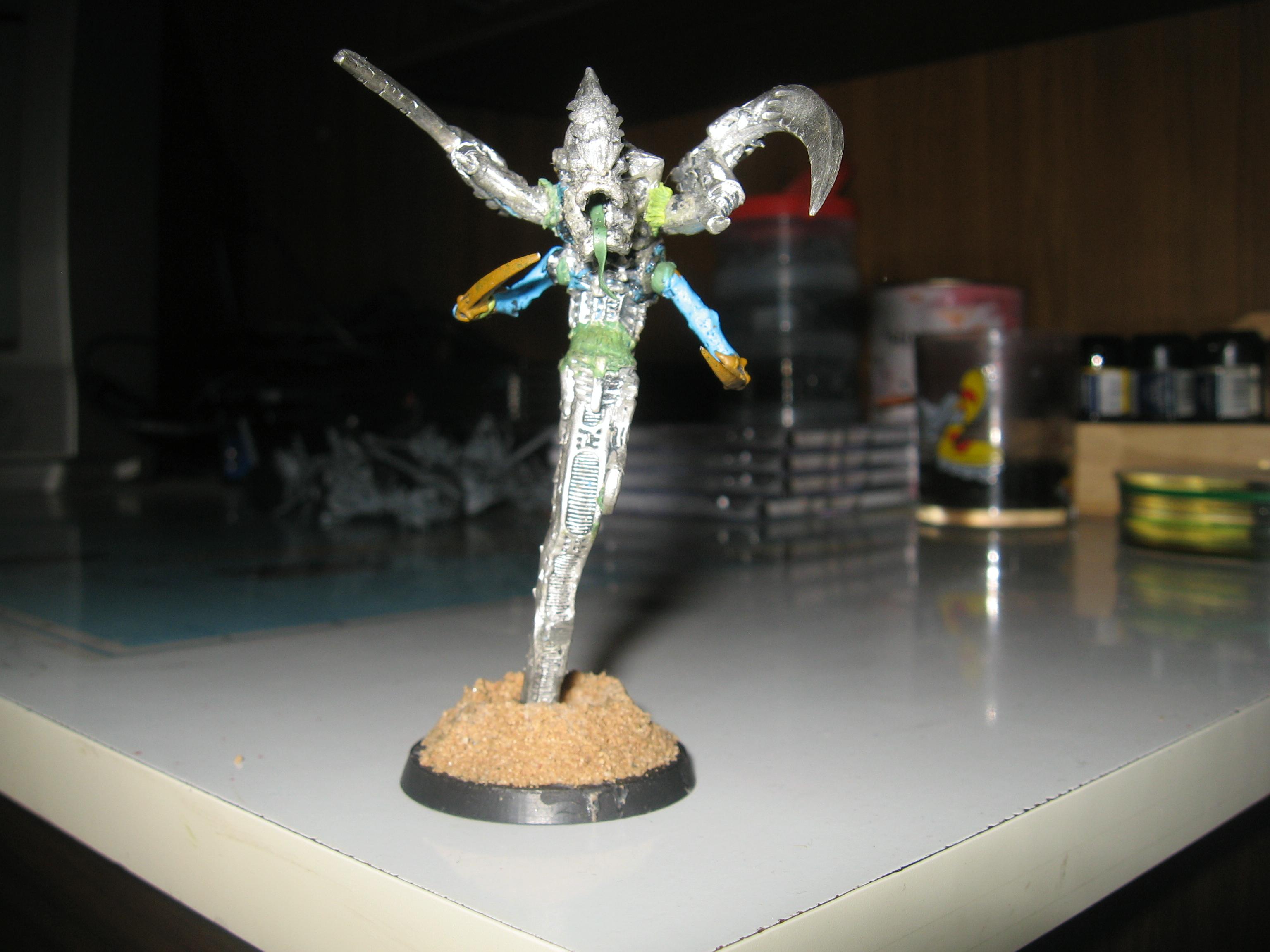 Unpainted, attached the head at a mates place [just before abattle i use him in]