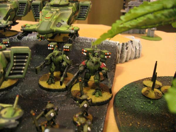 Crisis Battlesuit, Tau