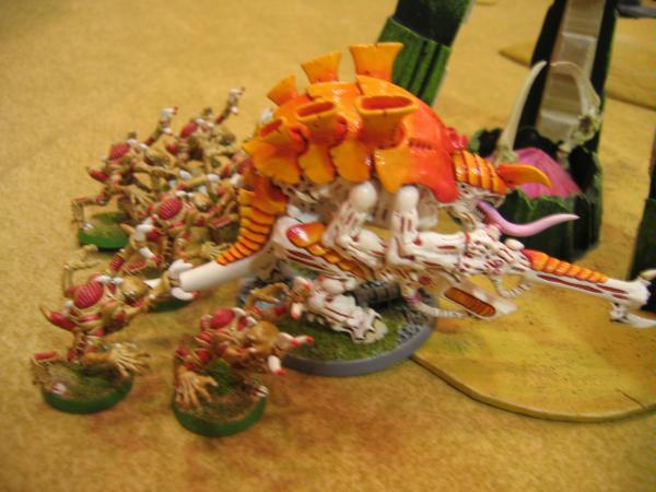 Carnifex, Genestealer, Tyranids