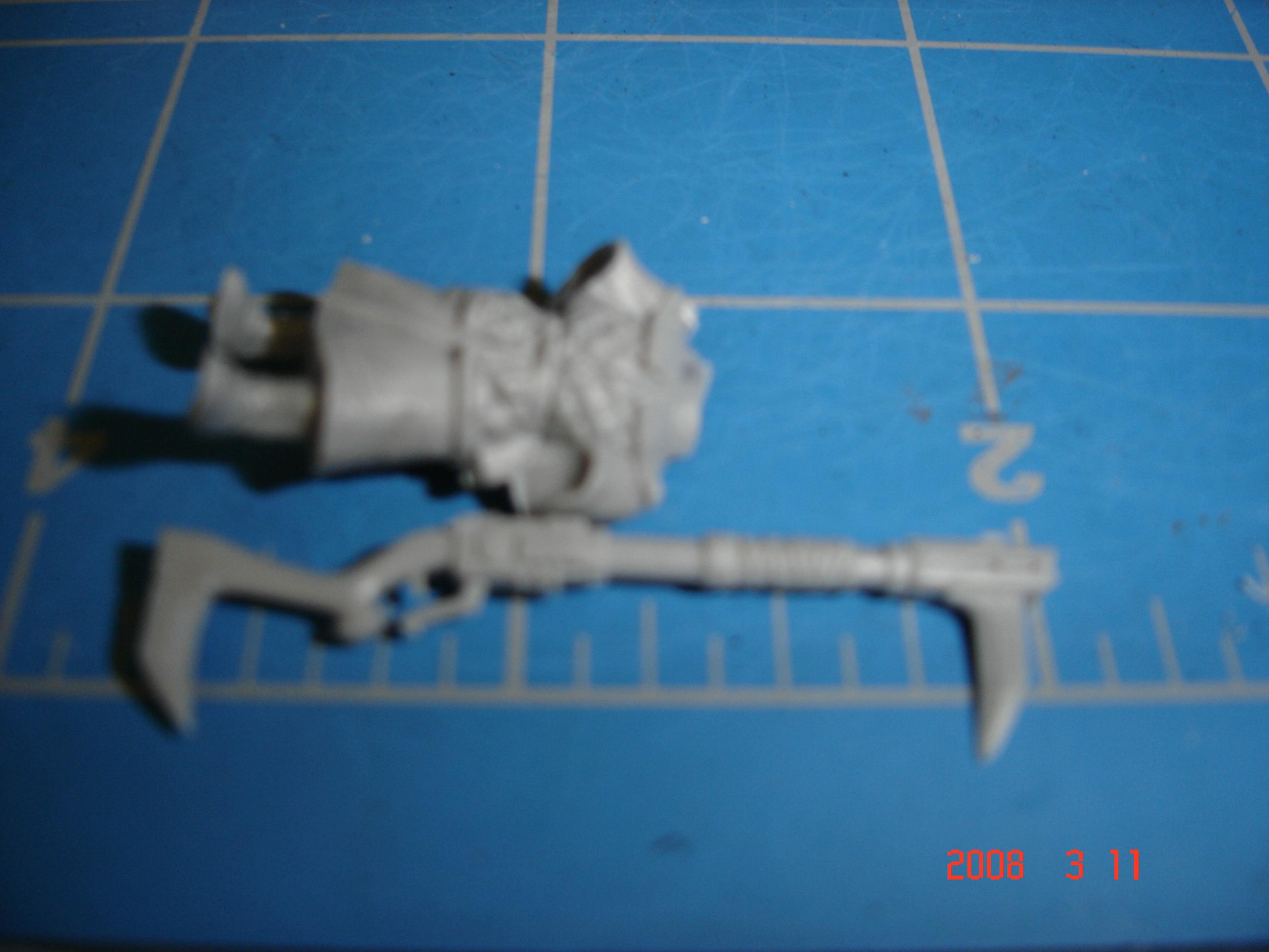 Imperial Guard, Bretonnian Cadians Kroot size comparison