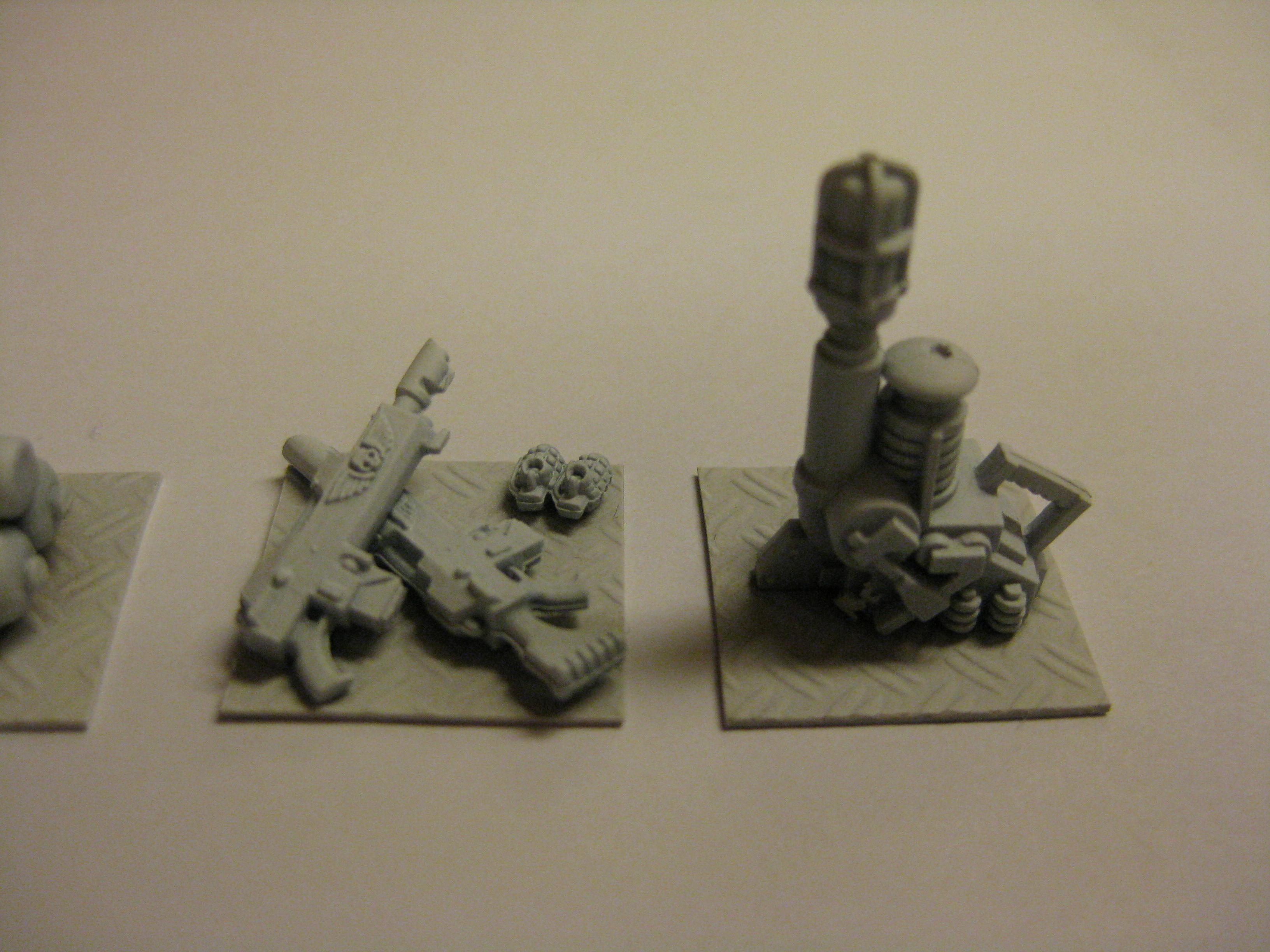 Loot Counters; A weapons cache and a beacon