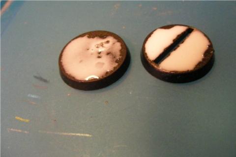 On the left, the glue is too thin, it puddles. On the right, its just thick enough to stay where it should. Notice the colors?