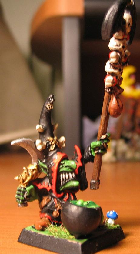 N. Goblin Great Shaman (side)