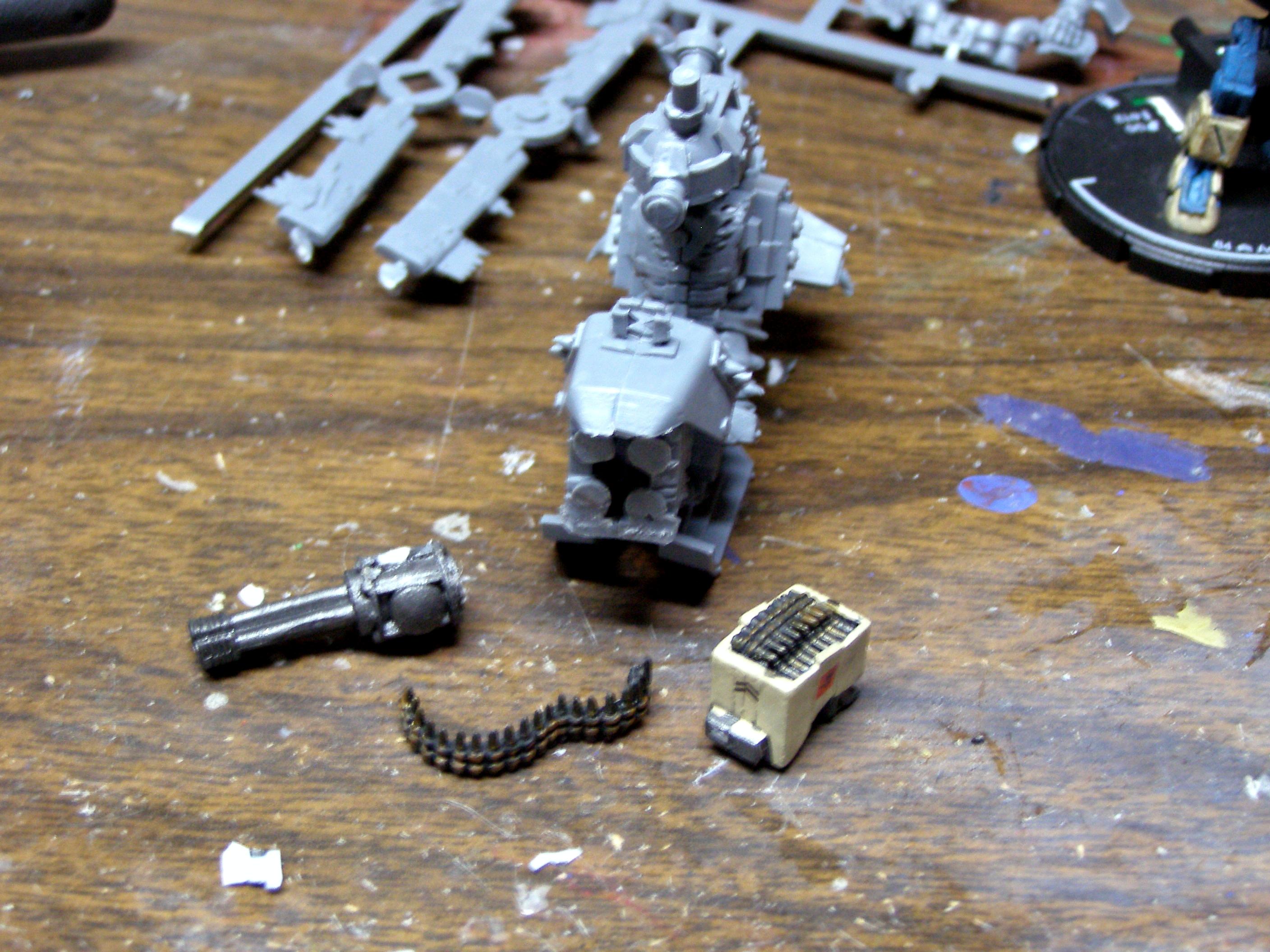 04 remove the weapon components from the arm