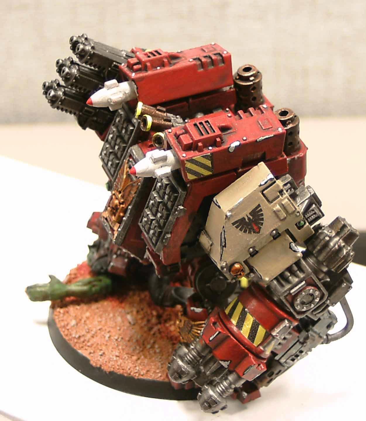 Blood Raven Ironclad Dreadnought (lighted) 03