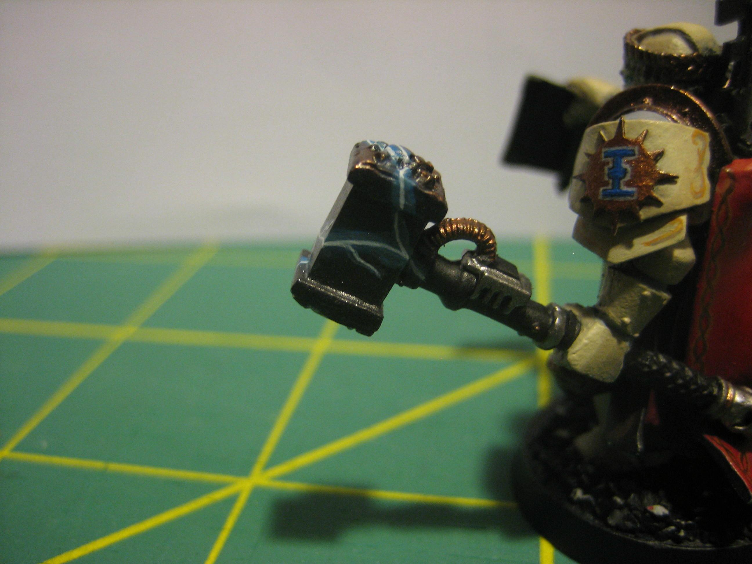 slight alteration to the electricity on the daemon hammer