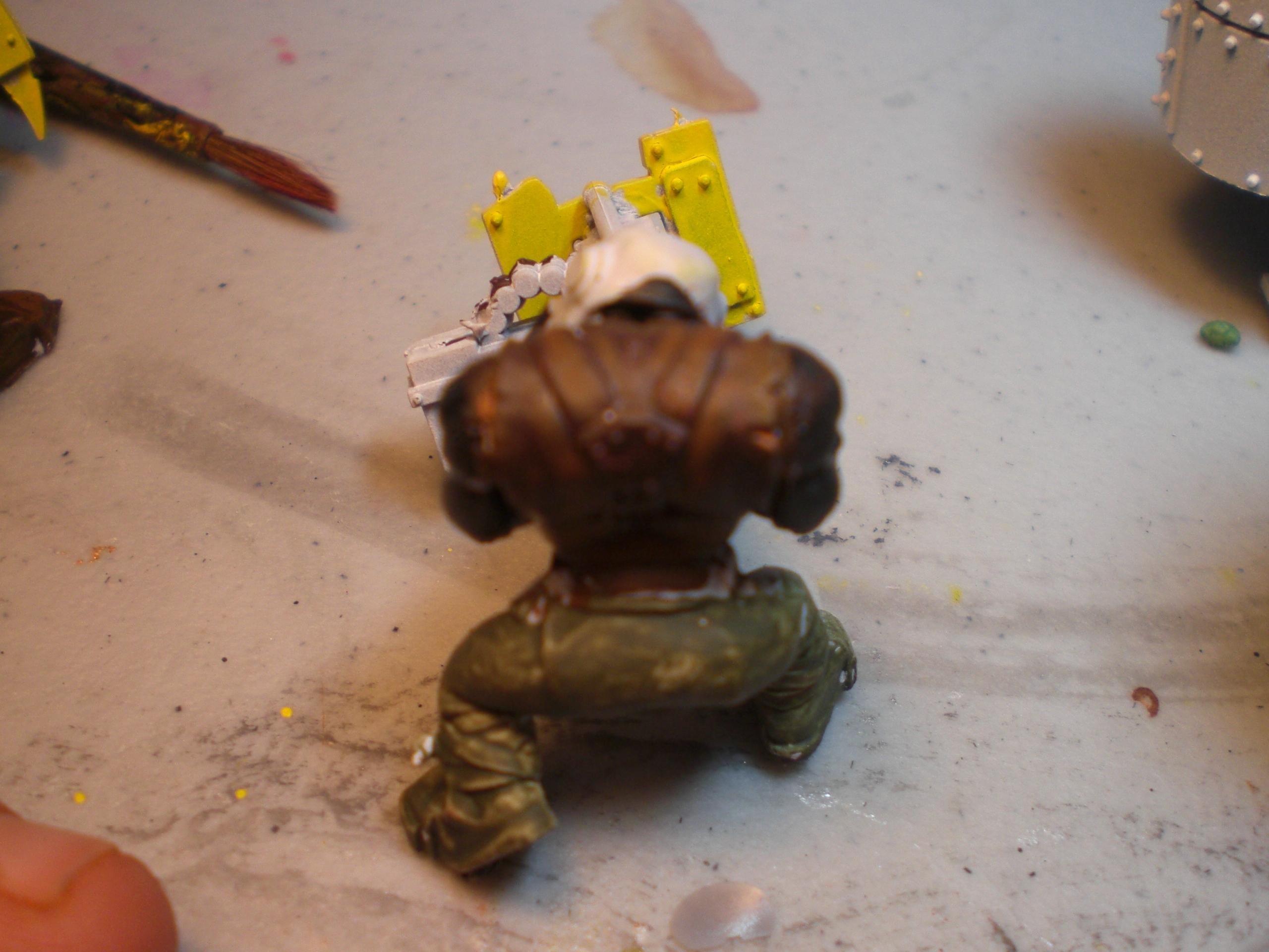 Then paint and line in the middle of the belt and on the sides let the basecoat appear