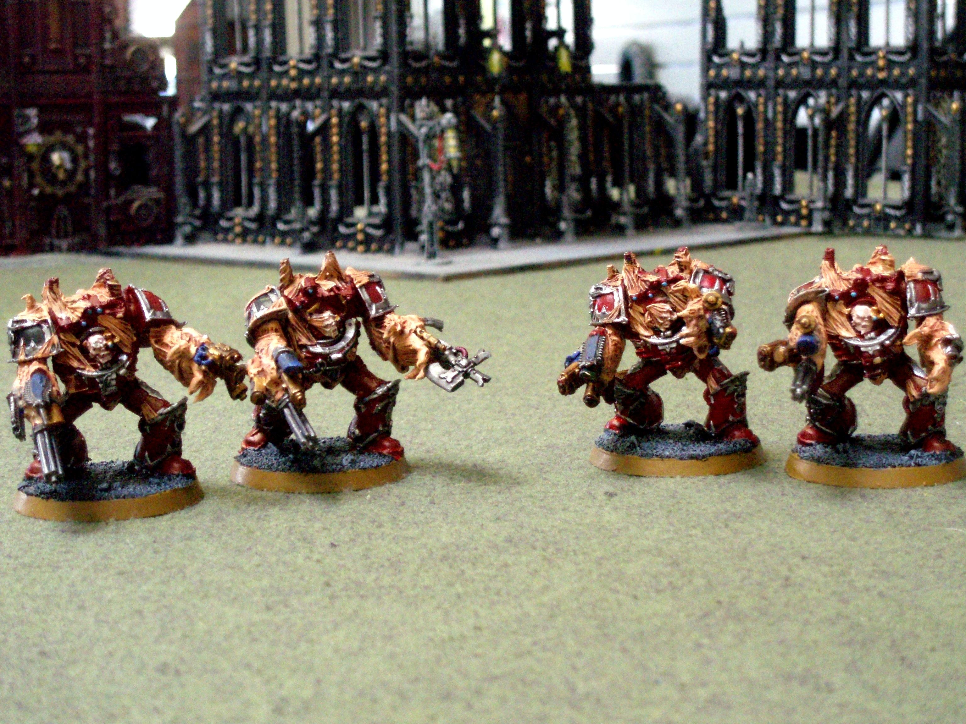 Chaos Space Marines, Khorne, Slaanesh, Trator Dark Angels, Word Bearers