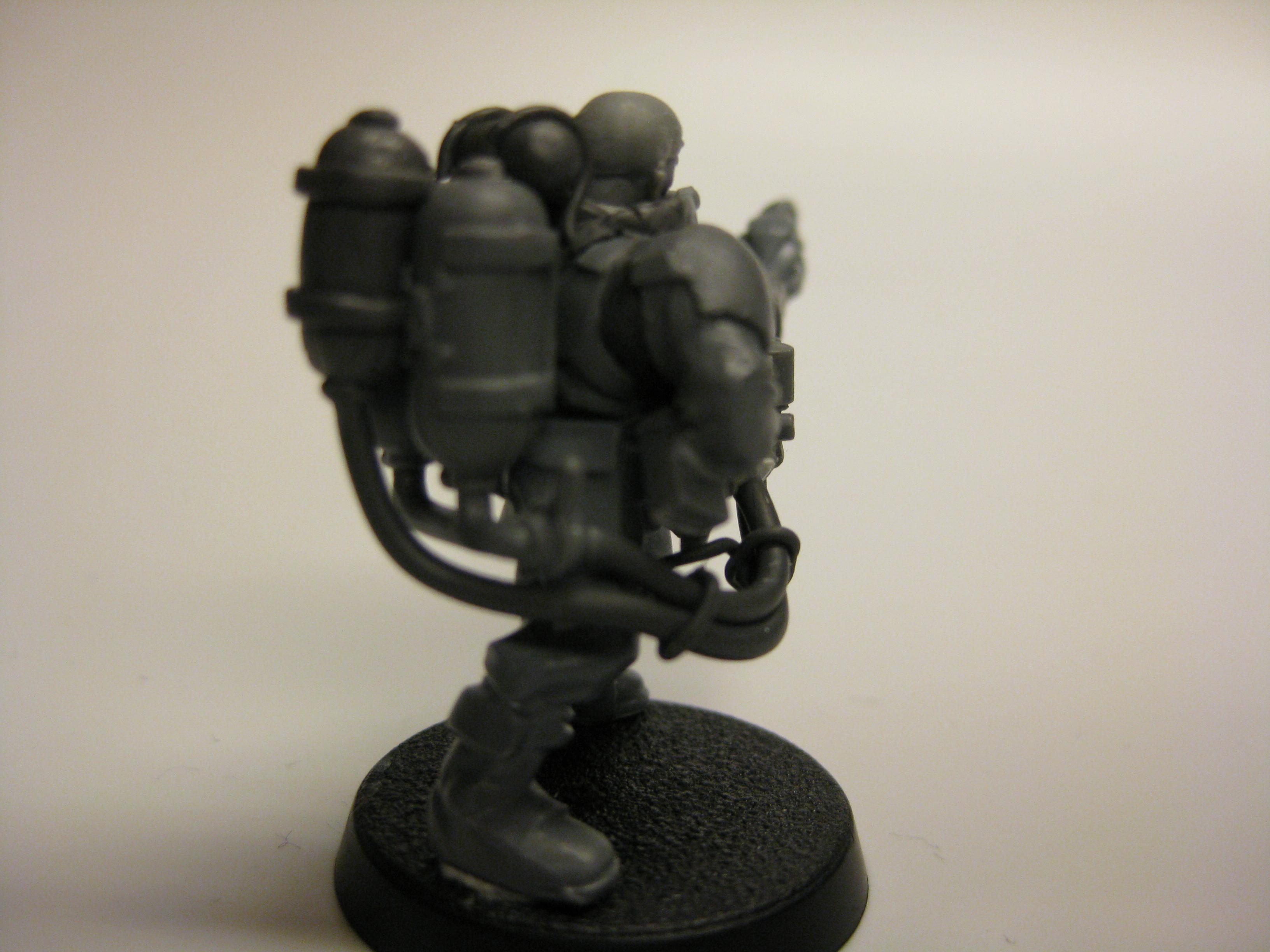Rear shot of the flamer guy. He has an extra tank as well