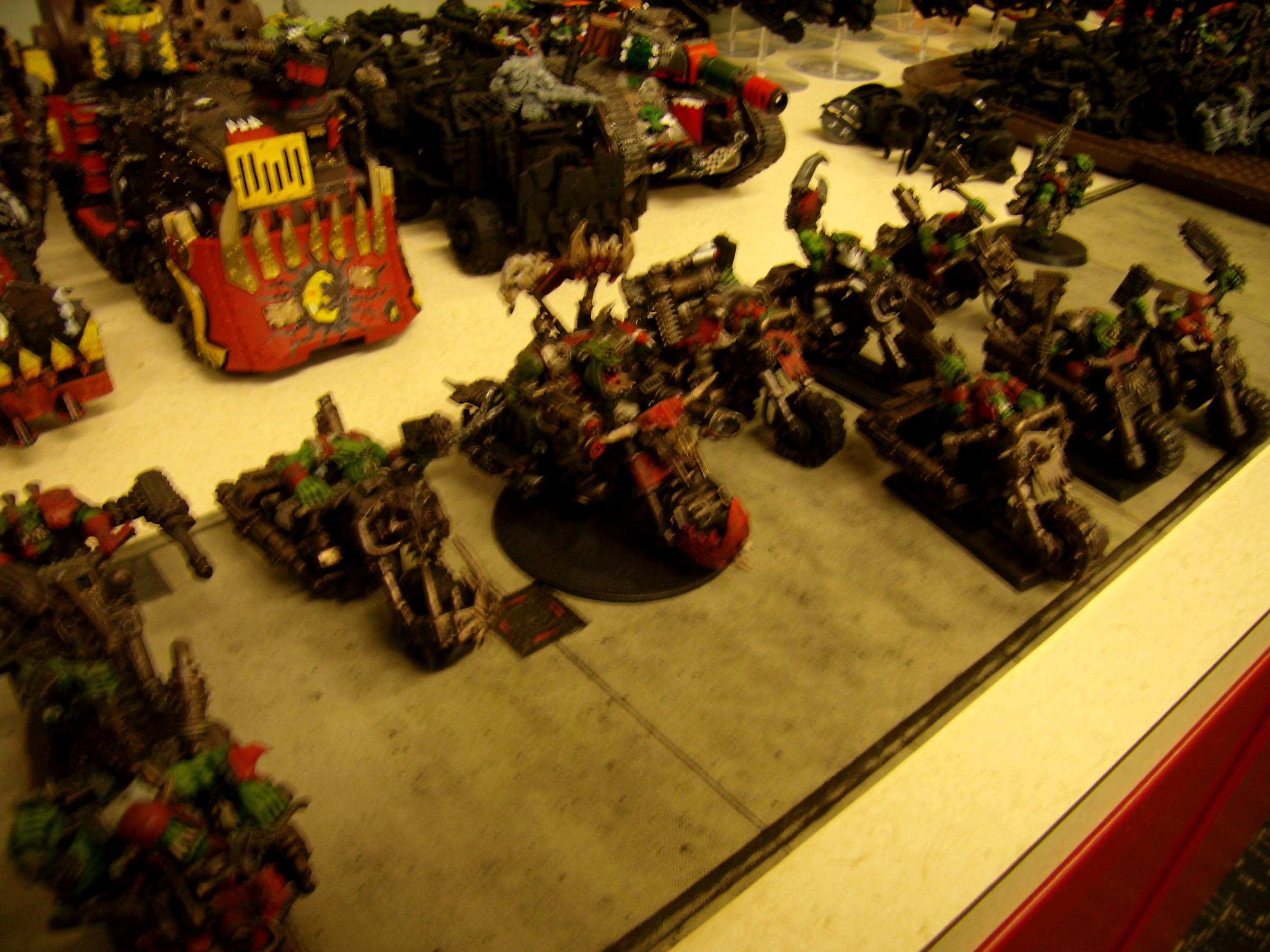 Battlewagon, Bike, Orks