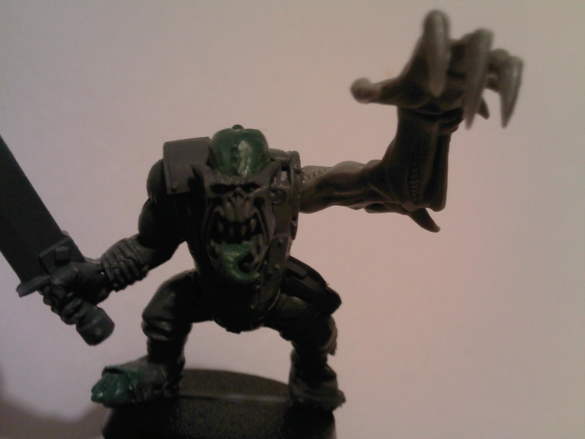First hybrid conversion.  Arm is from an old plastic Tyranid warrior sprue