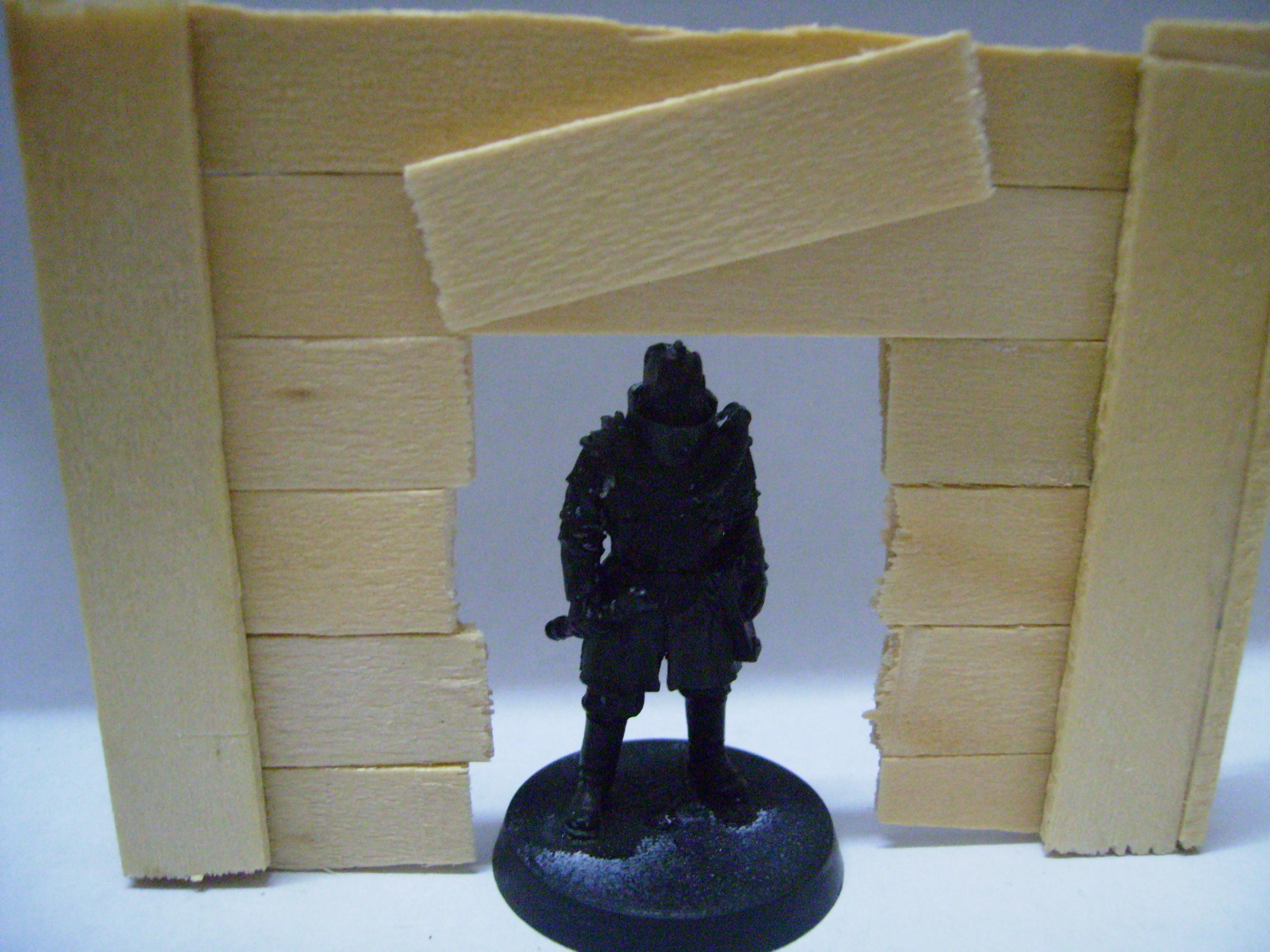 Terrain, Doorway, clearly big enough for Hoominz..