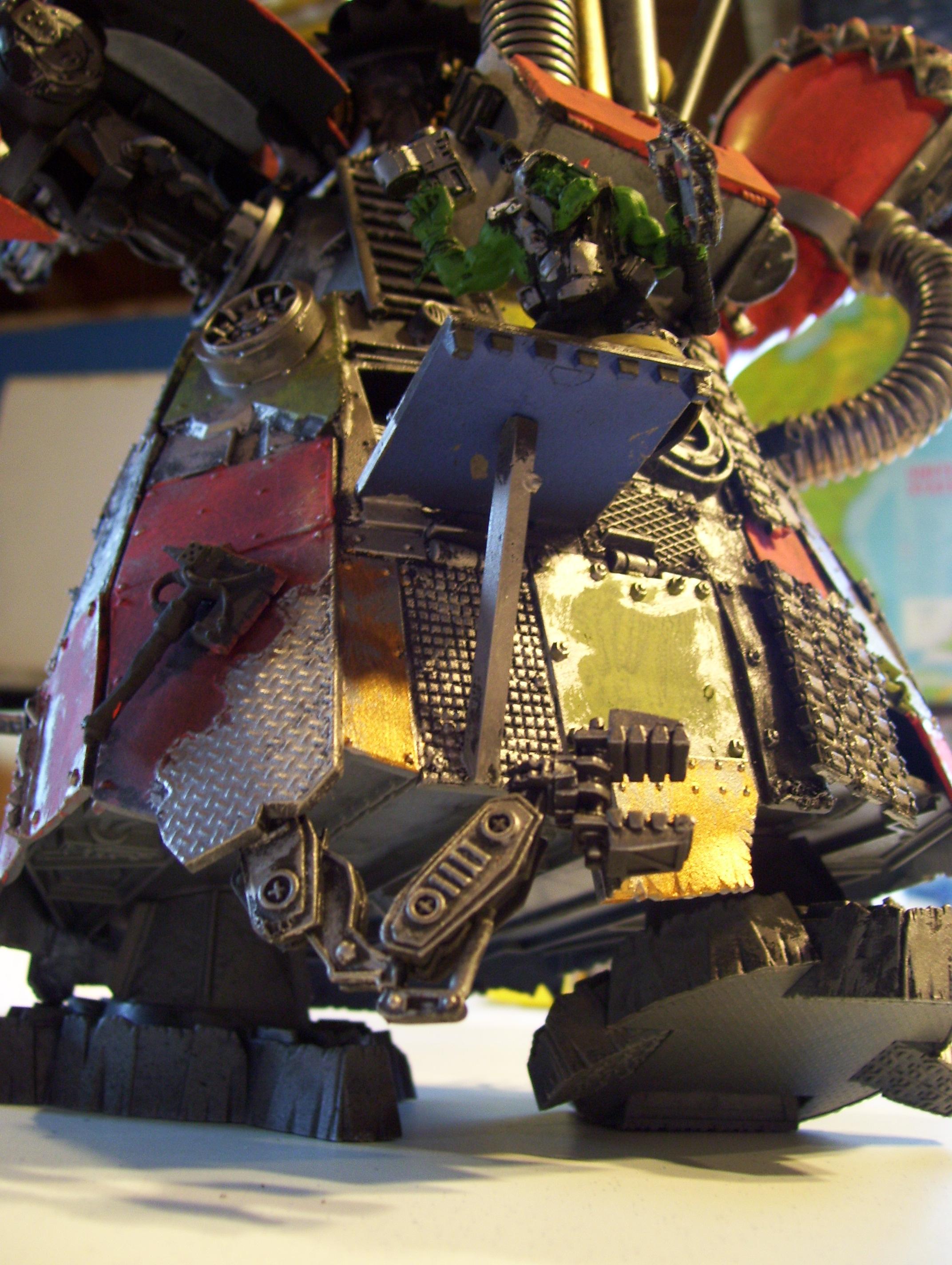 Check out the loading crane/rear close combat claw