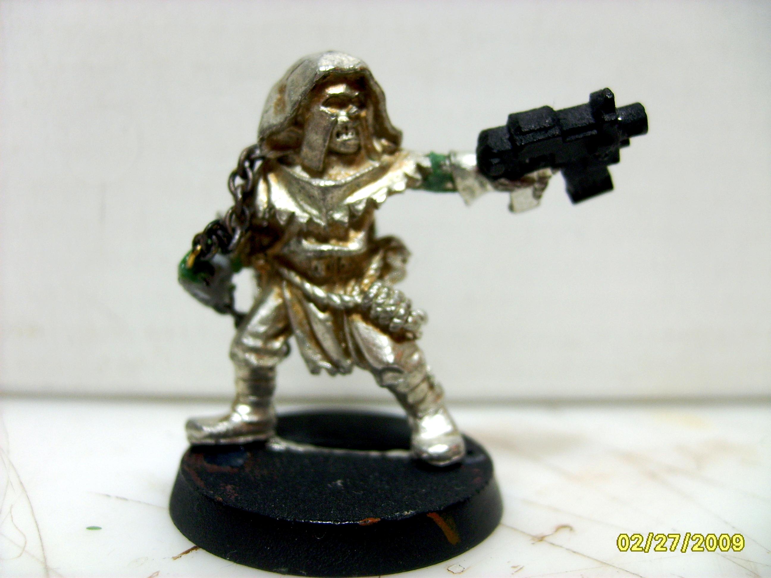 boltpistol/chain front