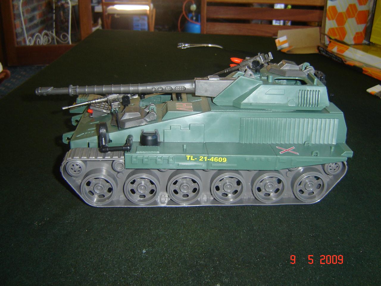 Ro-be SH  Tank LH side