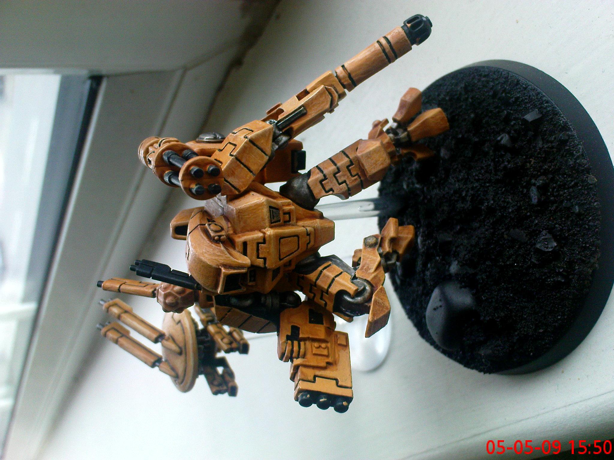 Crisis Battlesuit, Tau