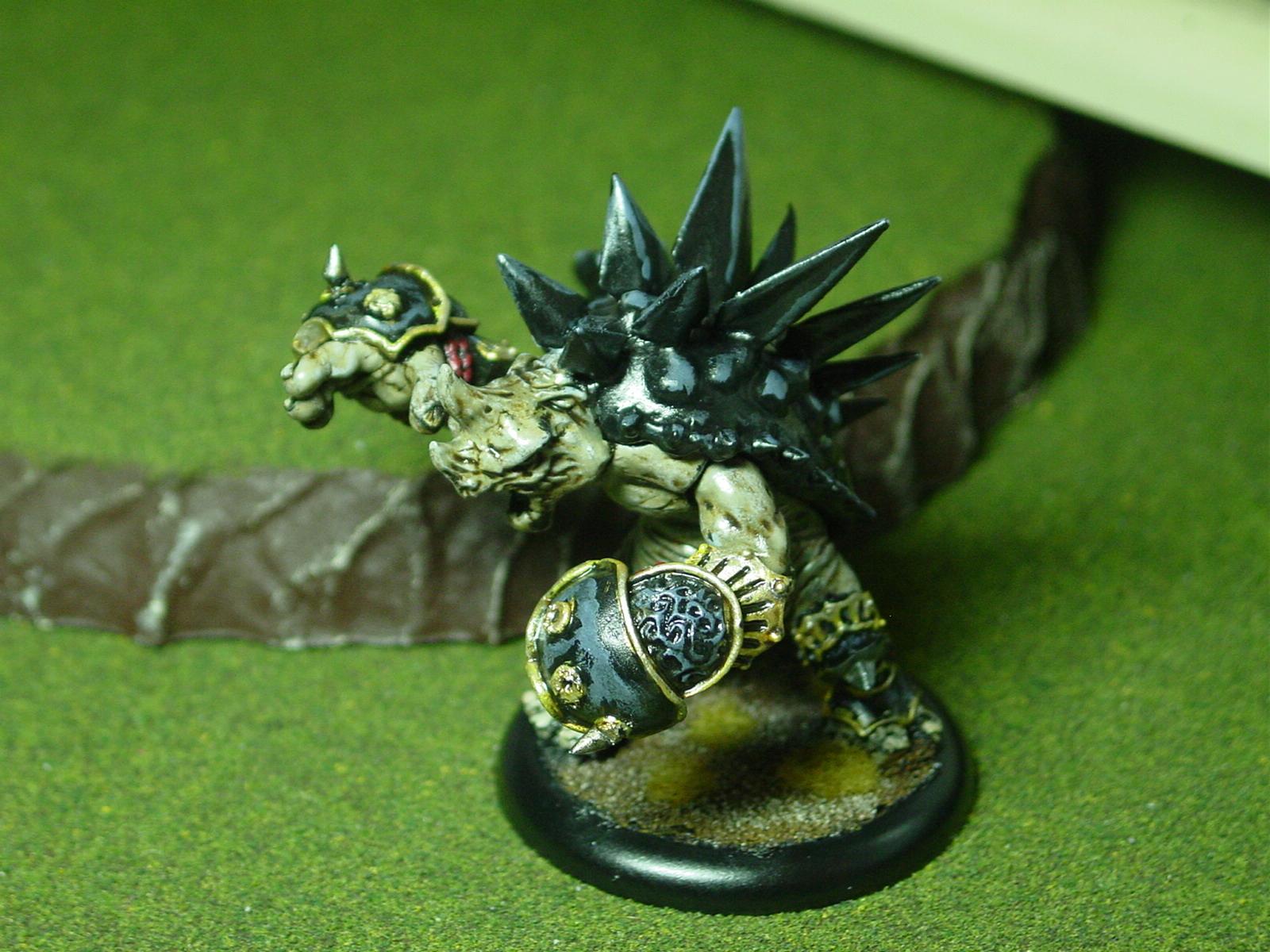 Skorne, Rhinodon