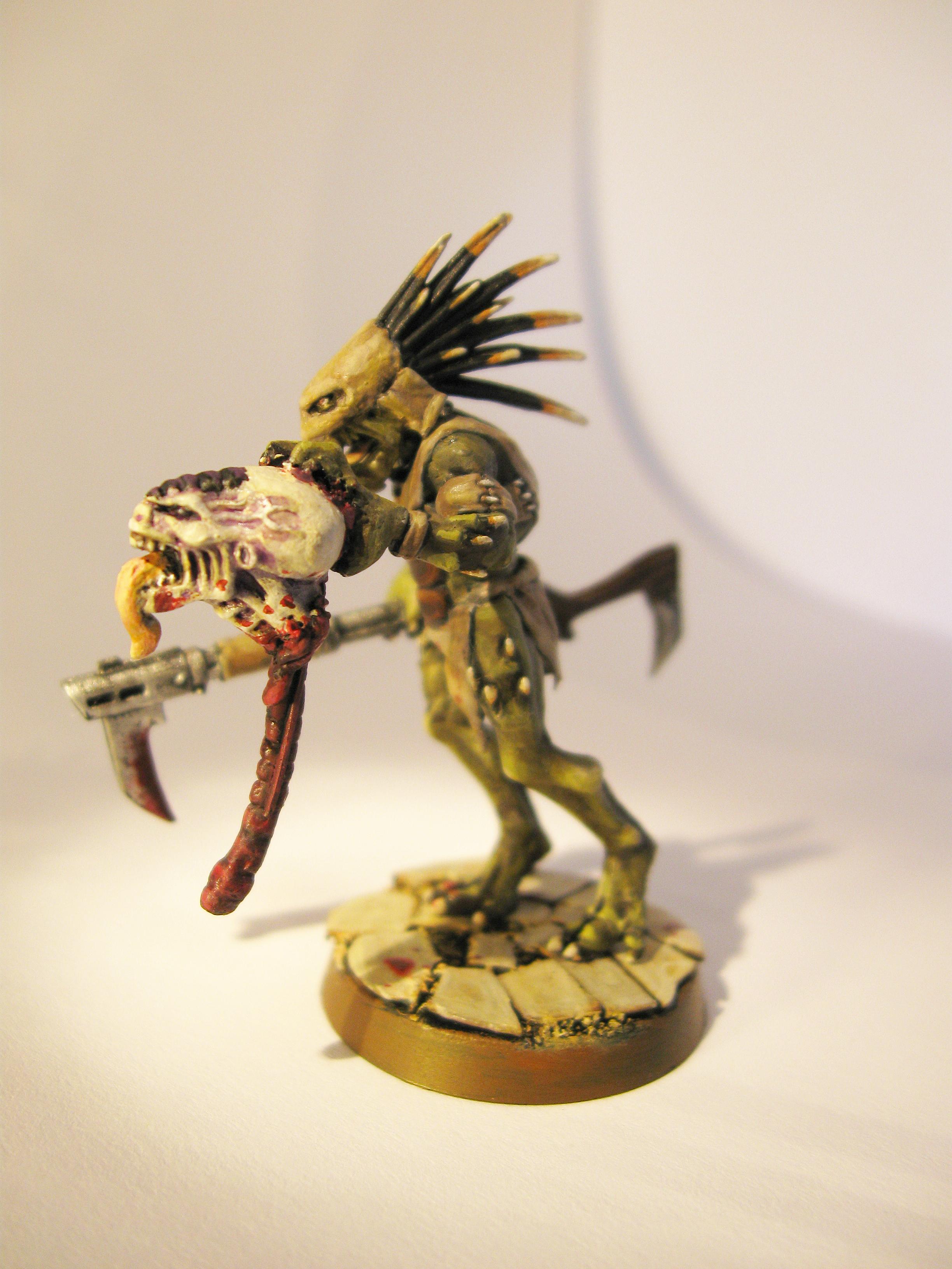 Kroot Shaper, kroot shaper with decapitated genestealer head