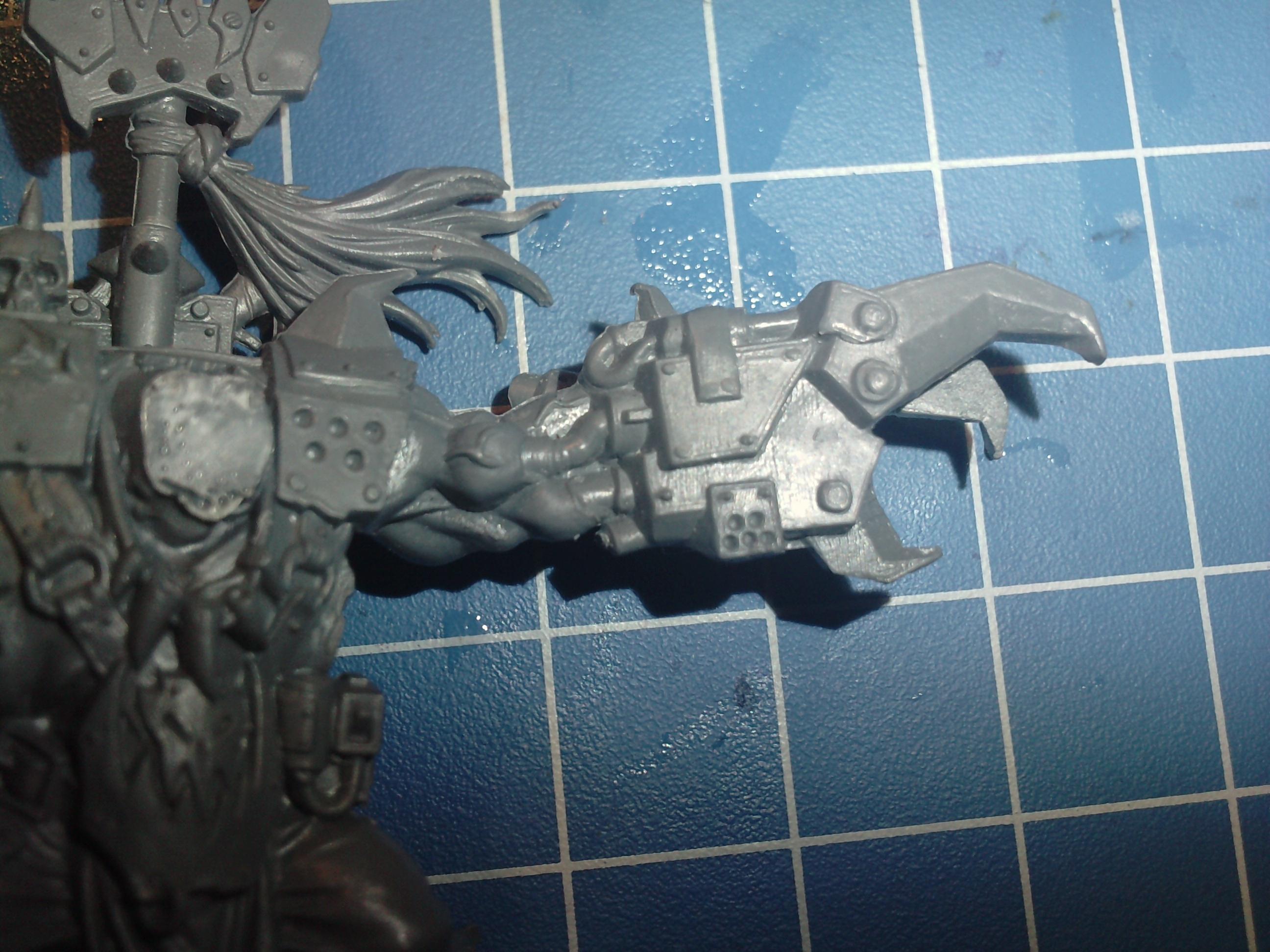 the arm that will be hainging on the side