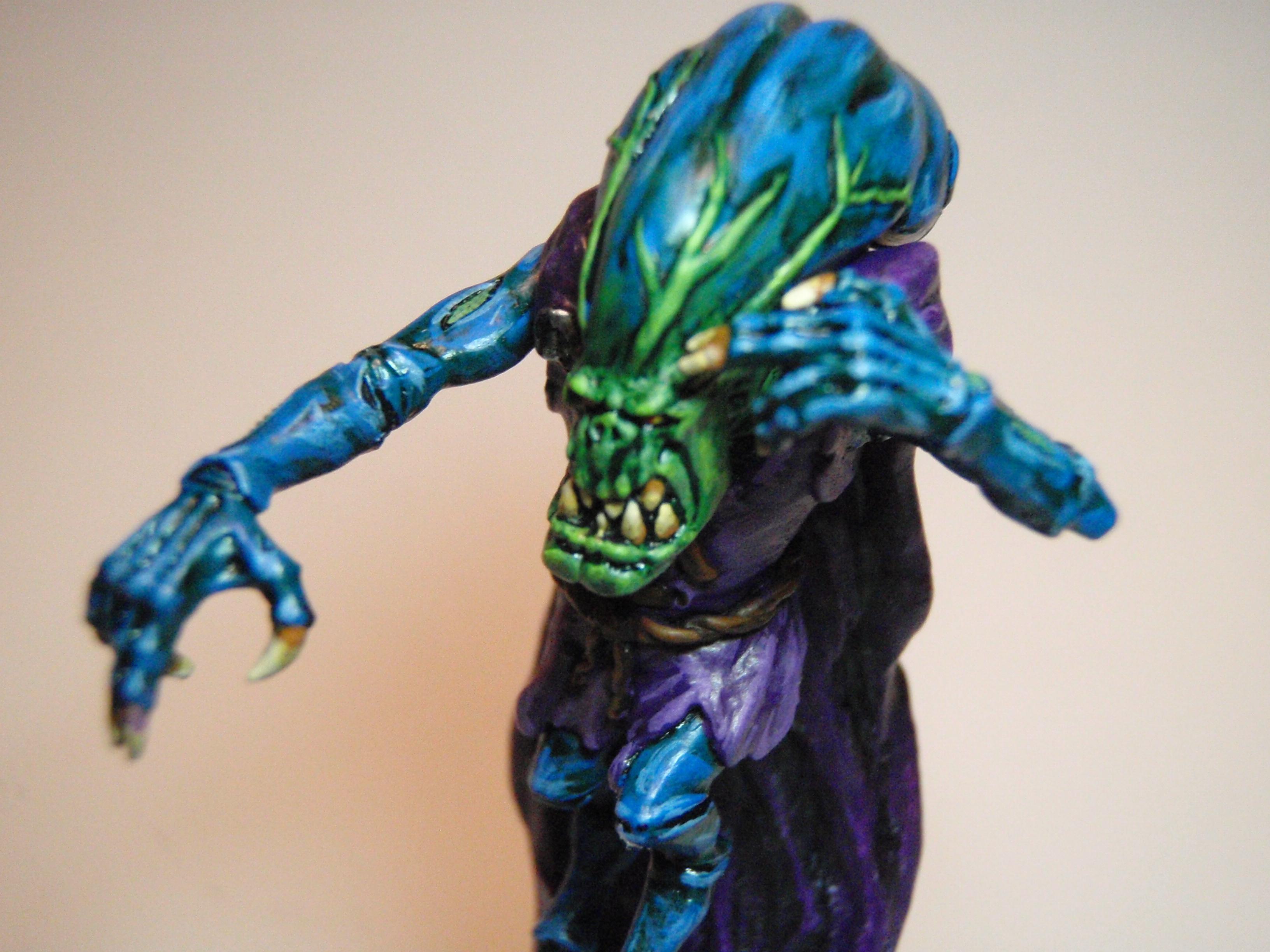Warhammer 40,000, Blurry close-up of Weird Bug's head
