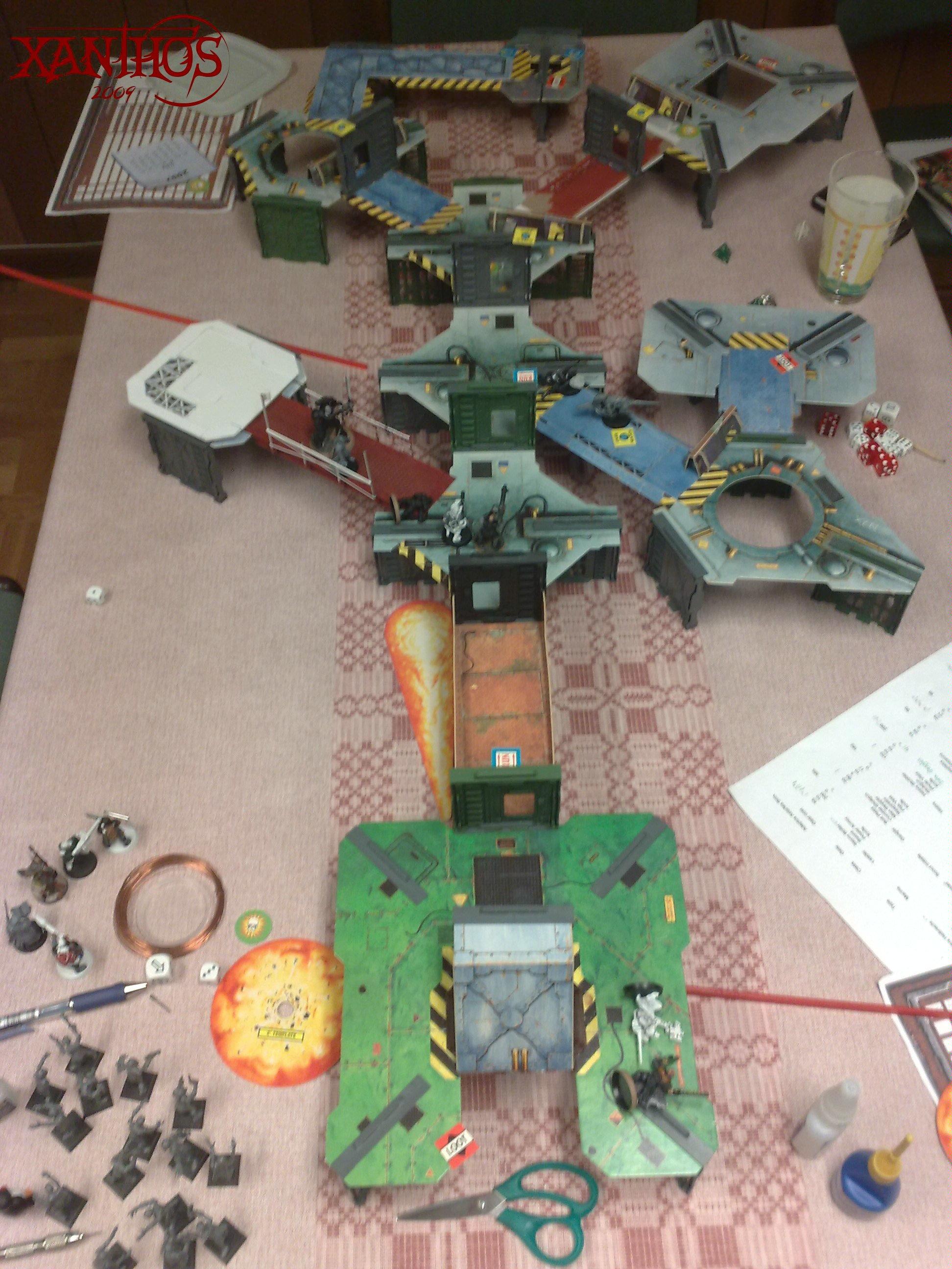 Spaceship corridors, and scary gribblies. What more could one ask for?
