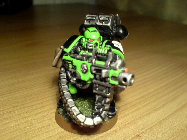 Space Marine Heavy Gunner