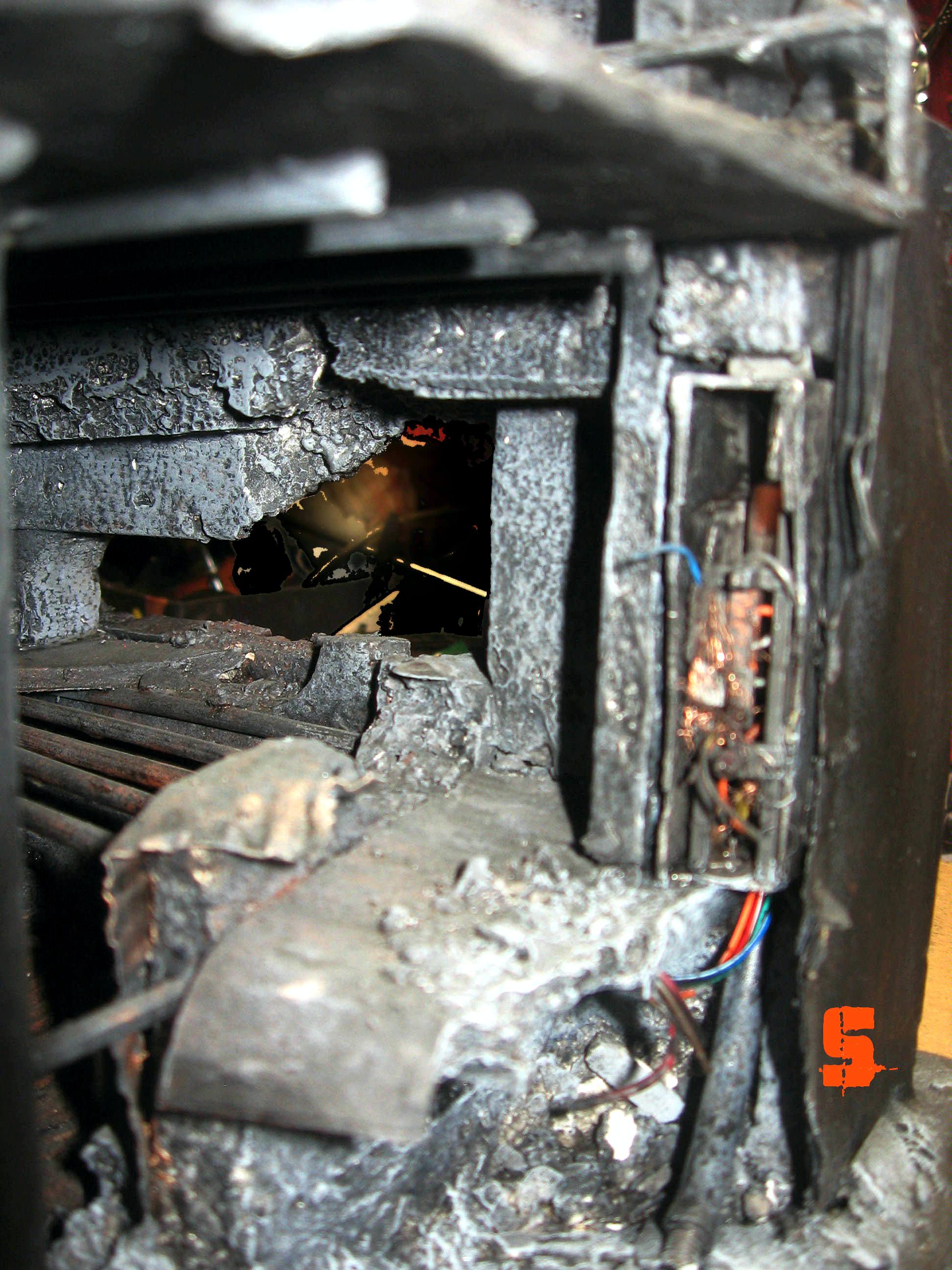 Cities Of Death, Close Up, Power Box, Ruin, Saw