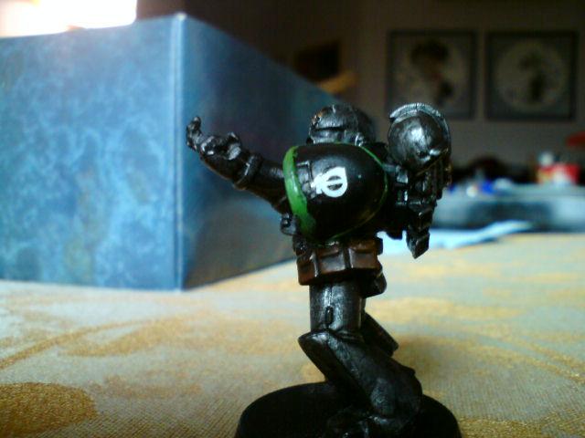 give thy enemy the fabled one-finger salute!