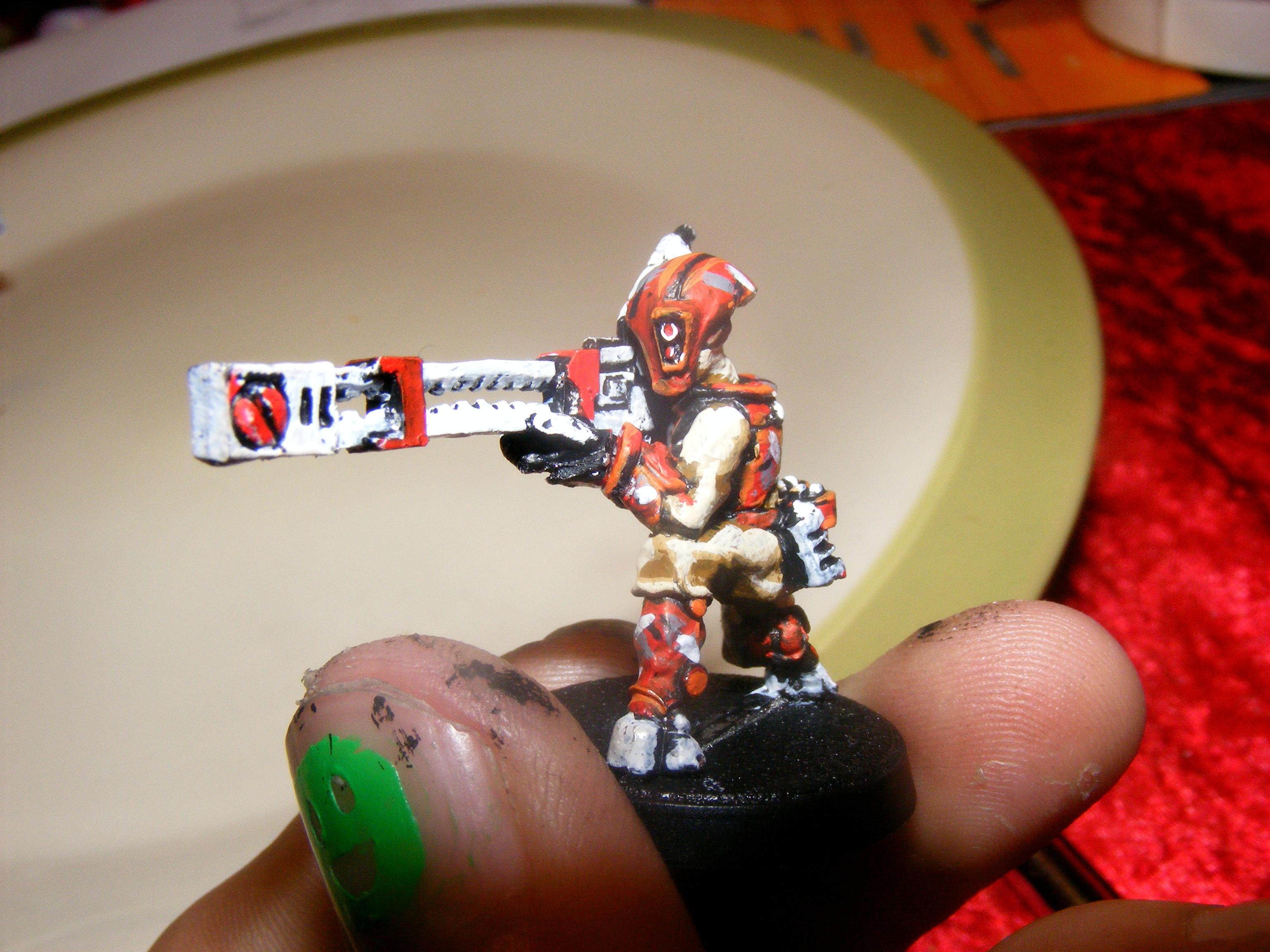 red camo pathfinder crouching