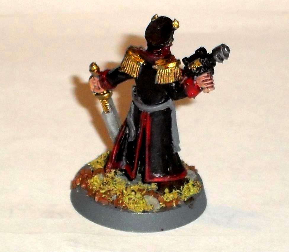 Commisasar, Female commissar back