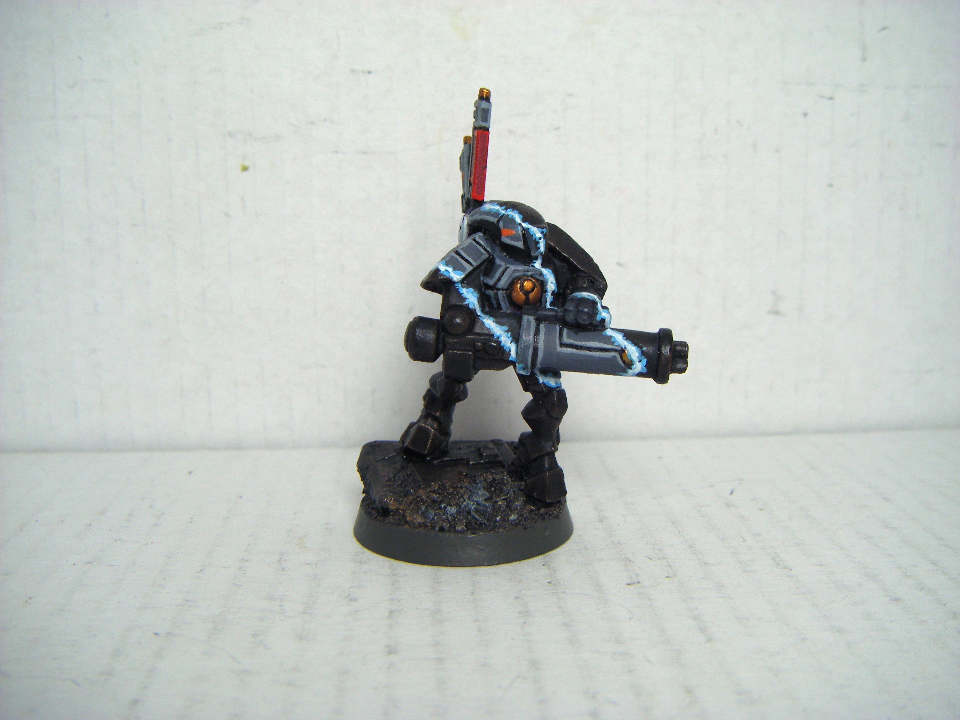 Stealth Suit, Tau