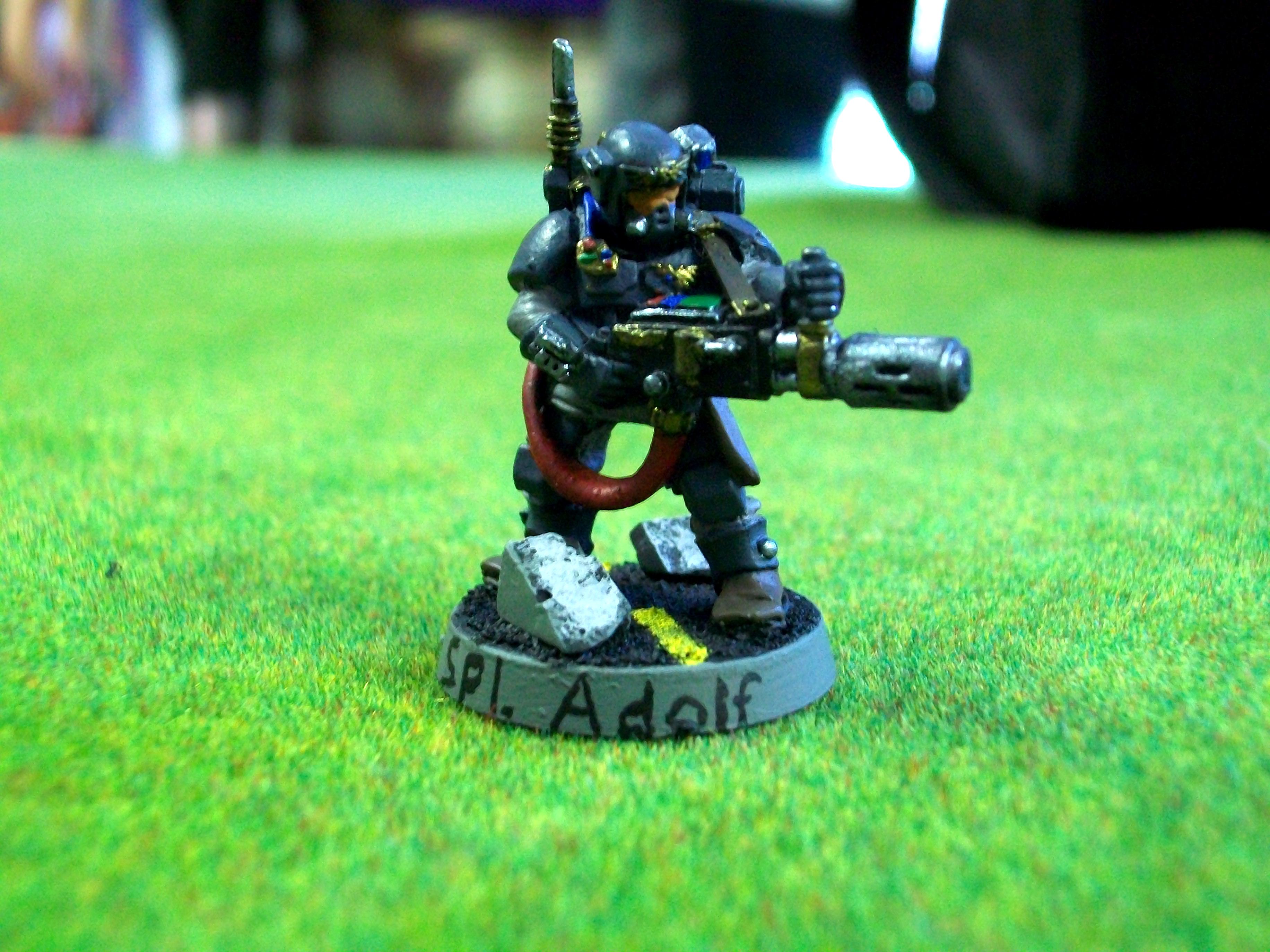 Veteran trooper w/ melta gun