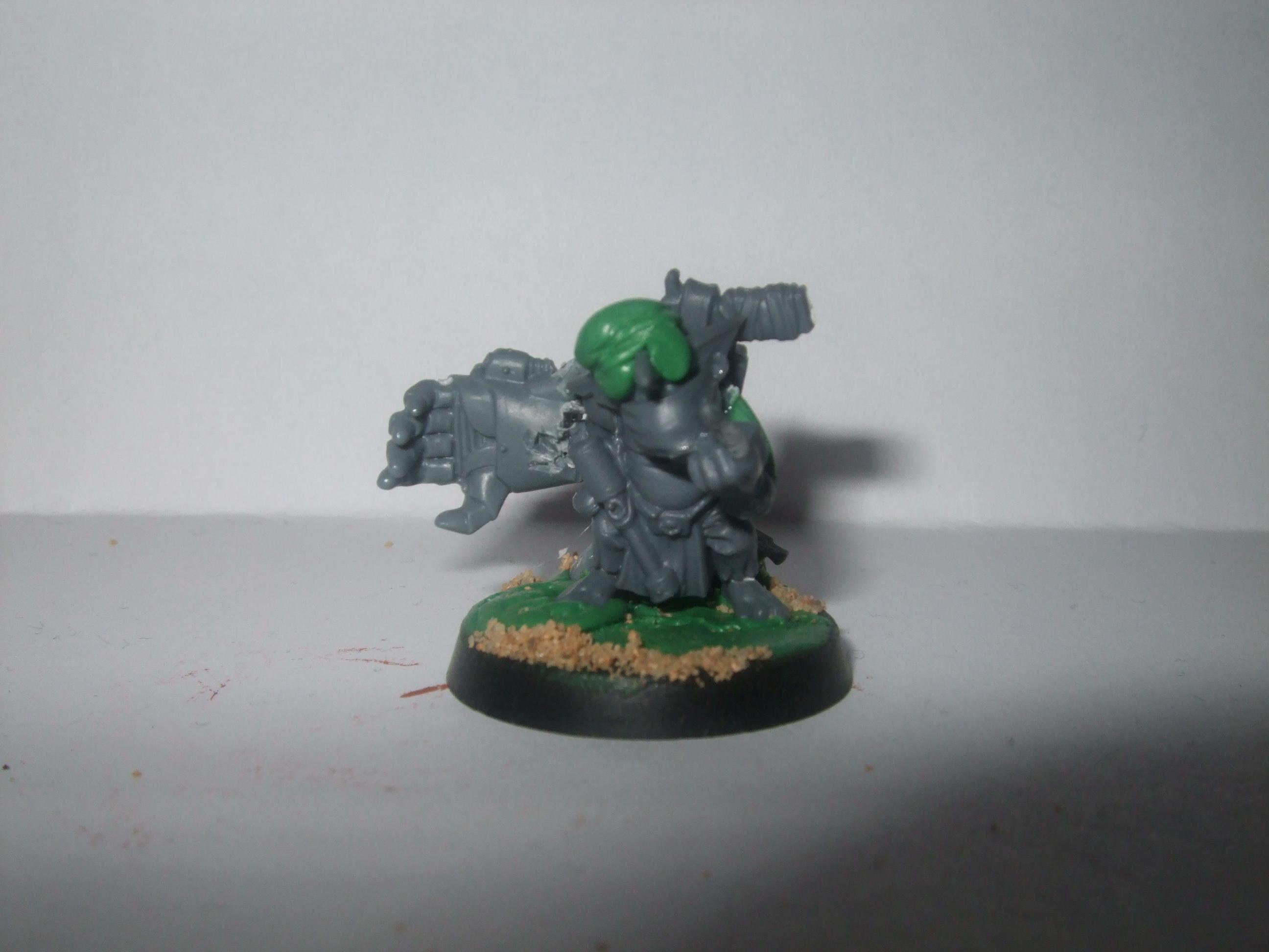 snikgrot has a power fist beacuse i needed to explain S5 