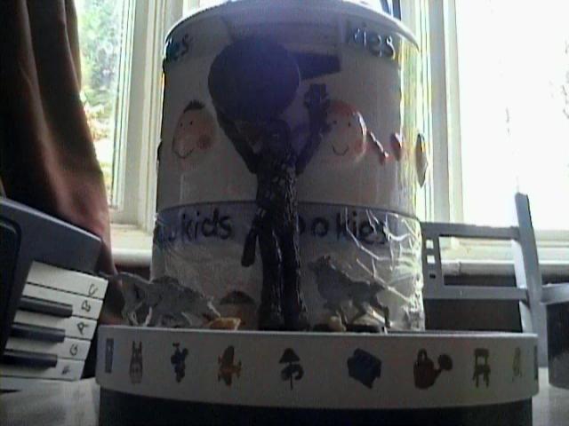 The cookie jar nearly rebuilt , the gang celebrate