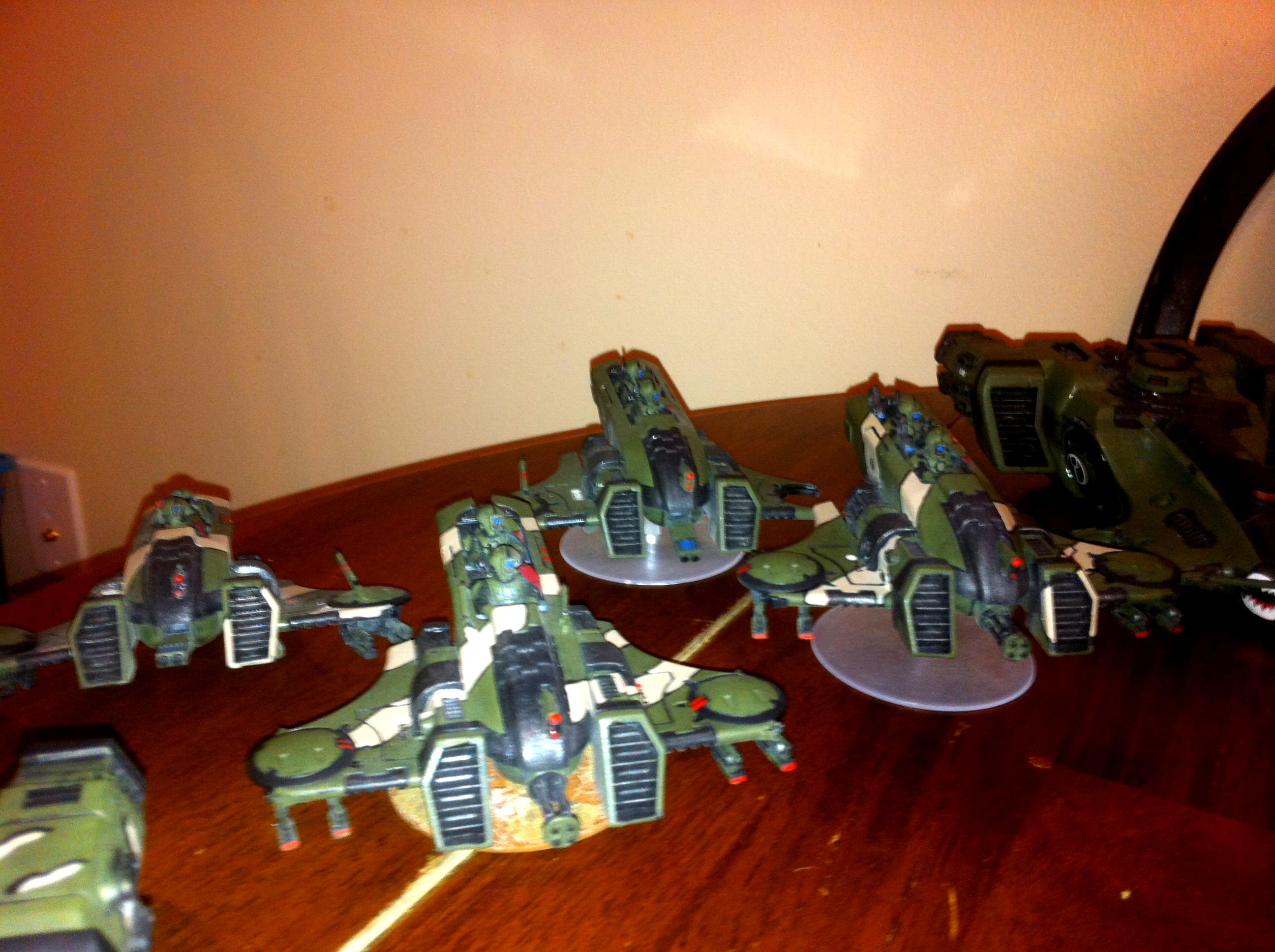 Tau, Pirhanas