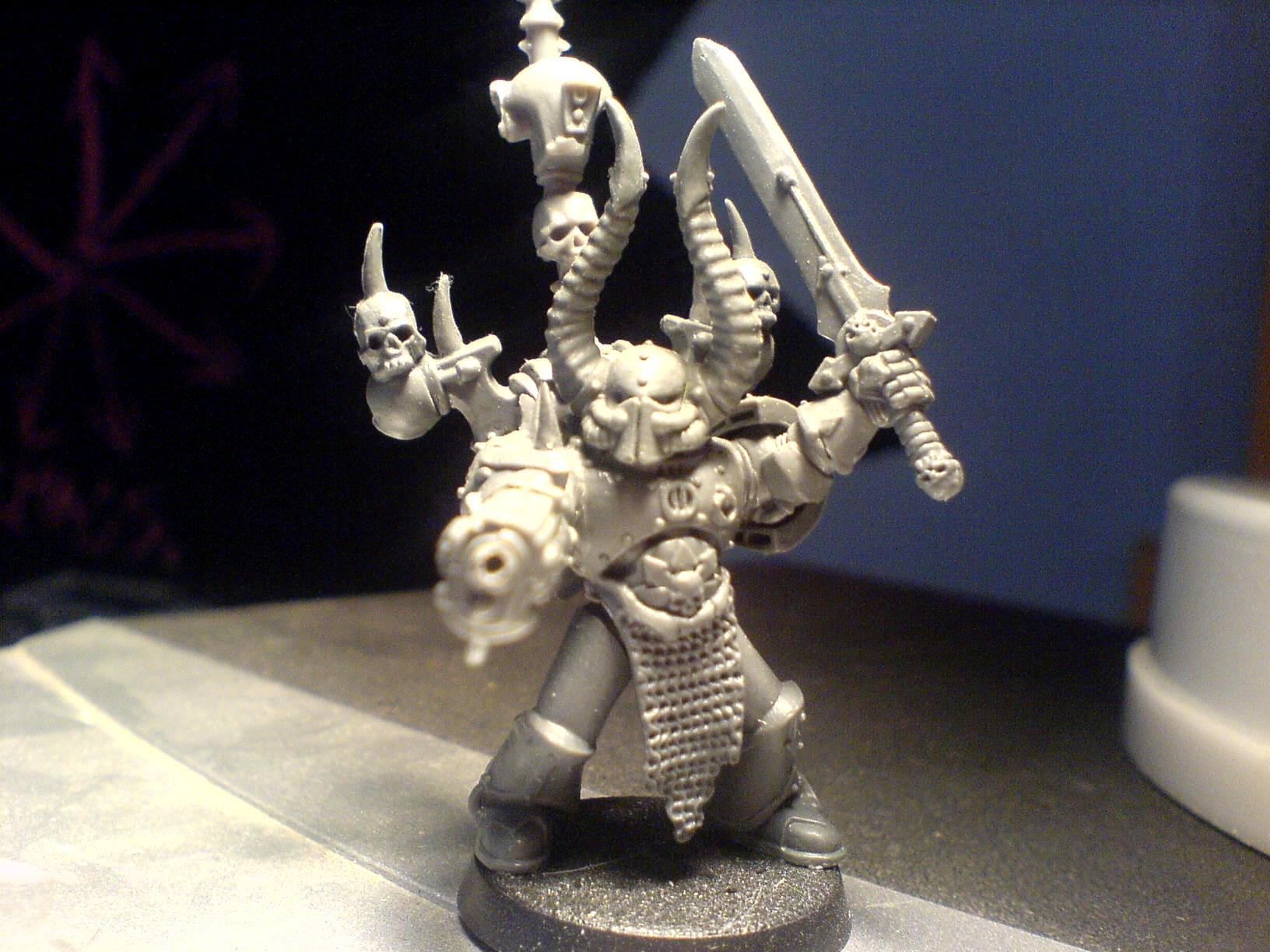 Captain, Chaos Space Marines, Unpainted - Chaos marine captain ...