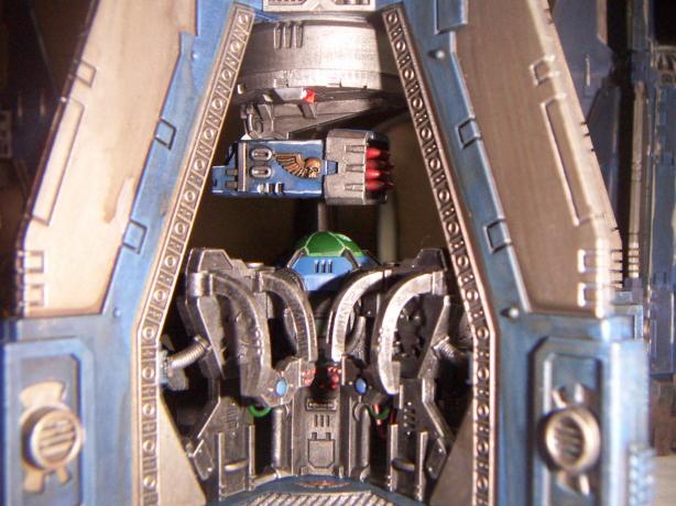 interior w. DW missile launcher