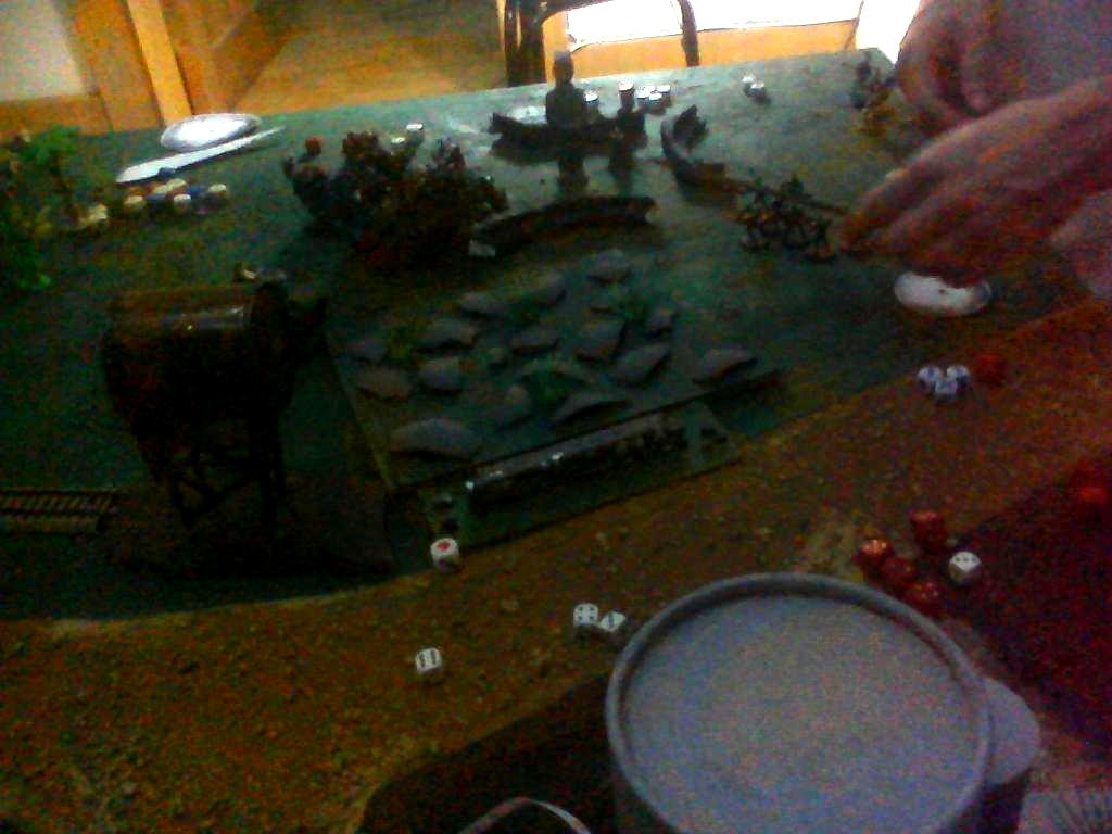 Trukk closes in, Eldar begin to pray